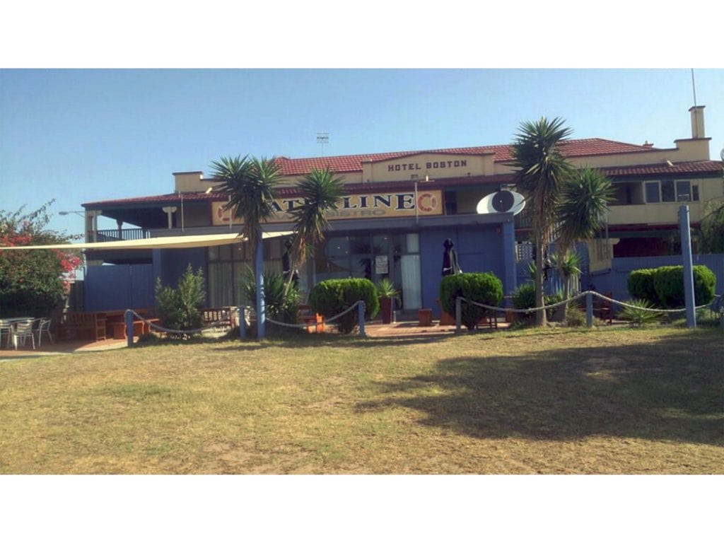 Entrance to Hotel Boston